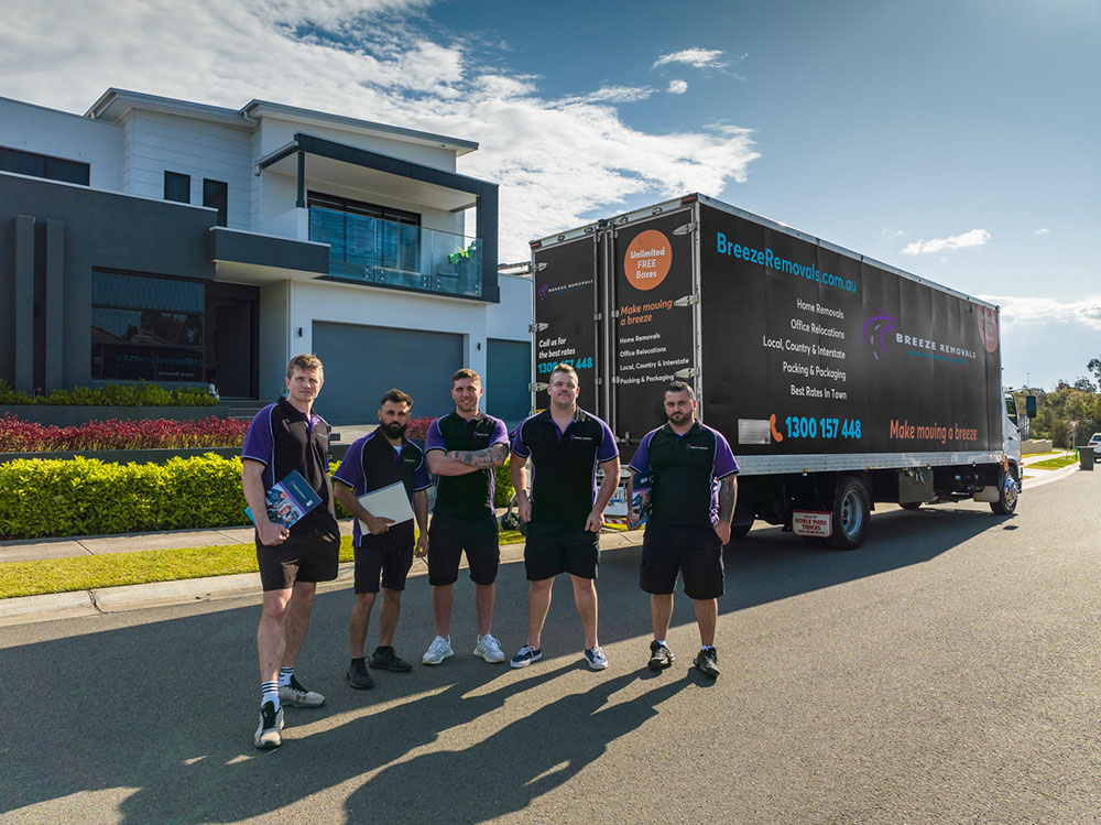 Interstate removalists Sydney with truck